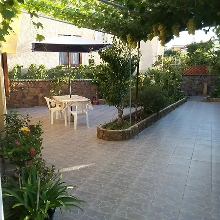 La Piazzetta Santa Caterina Di Pittinuri (Sardinia)